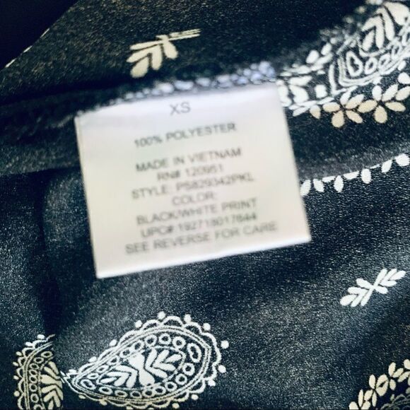 Pink Republic Floral Print Blouse. Size XS - Picture 14 of 14